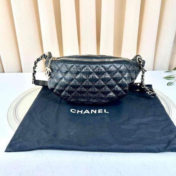 Chanel Handbags - Chanel Women Pre-Loved Bag Very Good Condition